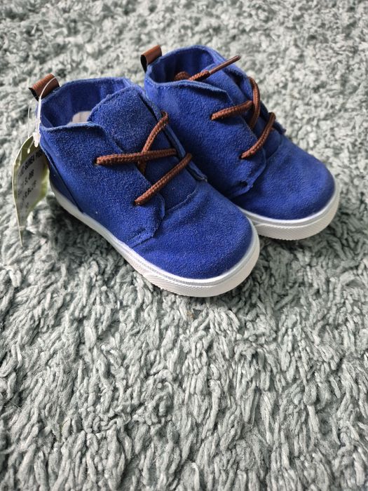 Нови детски обувки