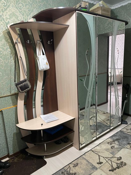 Продается  прихожая