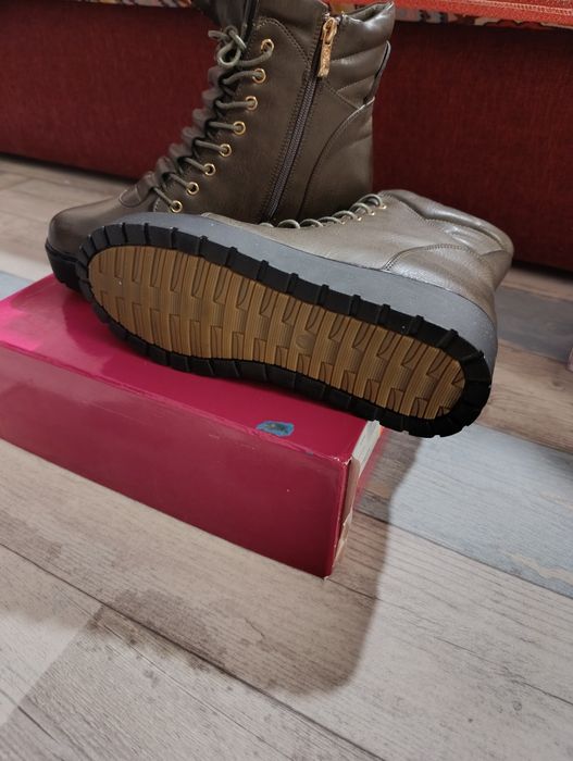 Полусапожки женские