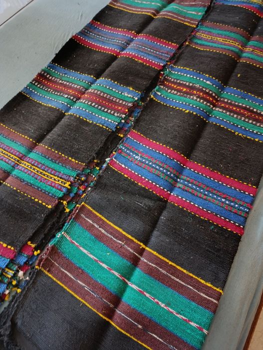 Ръчно тъкани черги