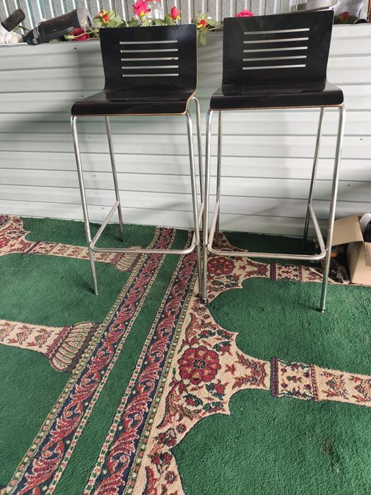 Продам 2 лавочки  , барный стул