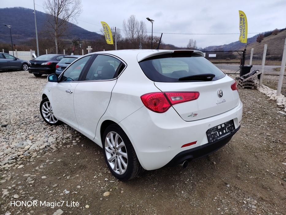 Alfa Romeo Giuletta 1.4 turbo benzina Euro5 an 2010  Climatronic Navi