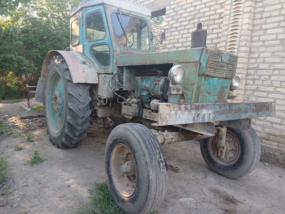 Трактор Т-40 сотилади !