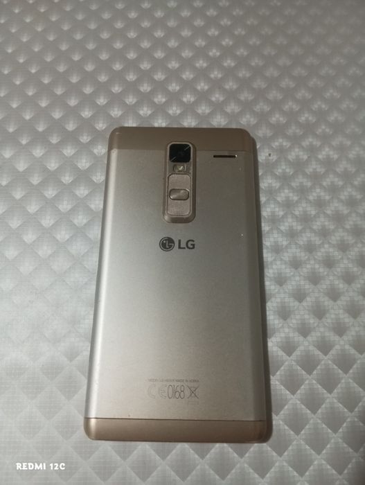 Срочно Телефон LG