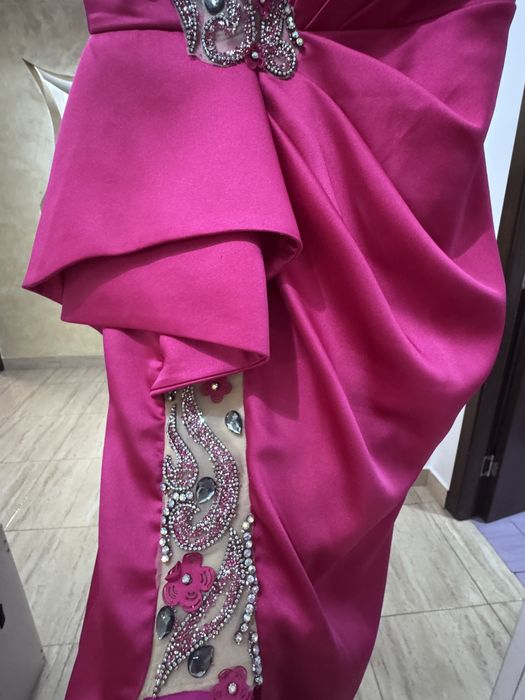 Rochie lunga deosebita