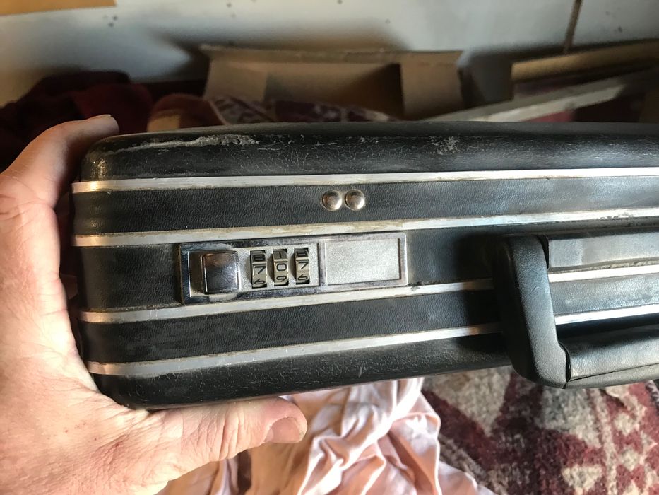 Стари куфари от едно време