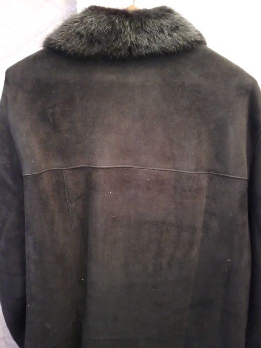 Продаётся мужской  полушубок