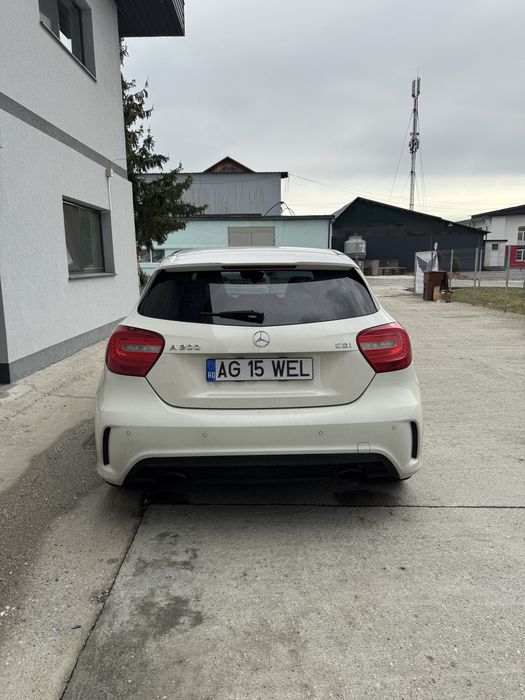 MERCEDES-BENZ A-Class 2015 — imagine 4