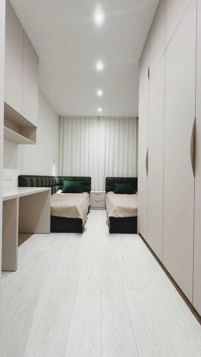 ул Бобура Продаётся 3-х комнатная квартира