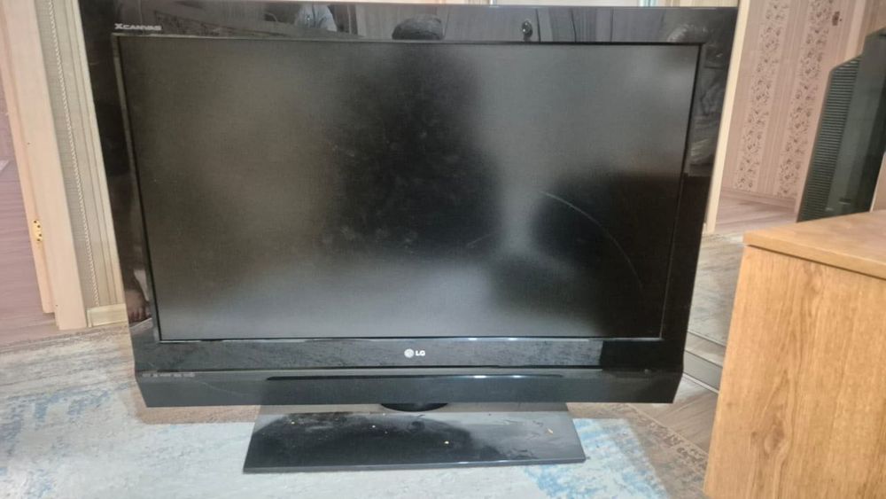Продам телевизор LG