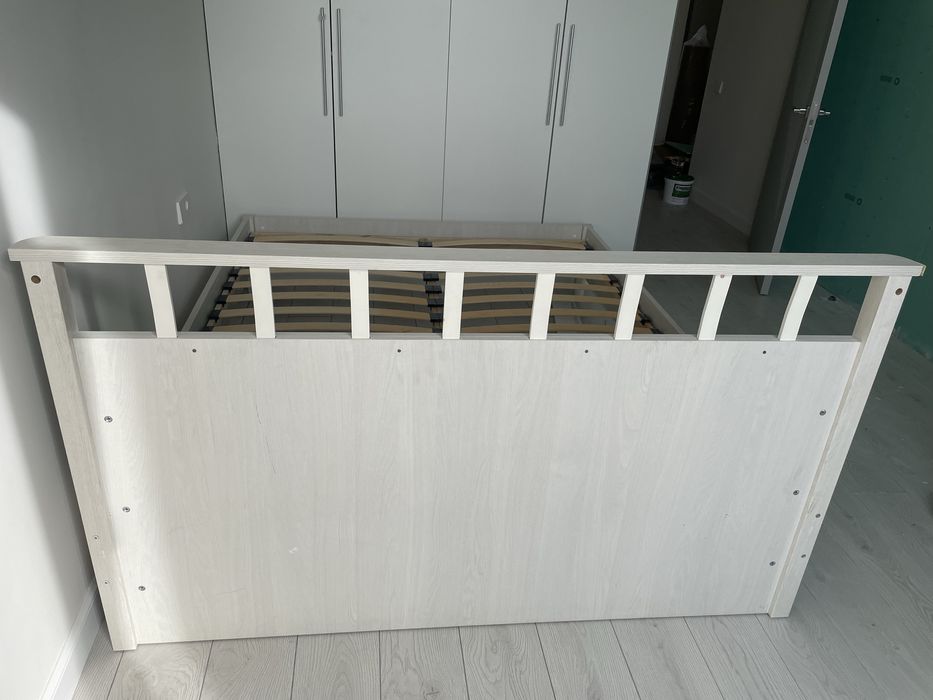 Продам кровать с матрасом