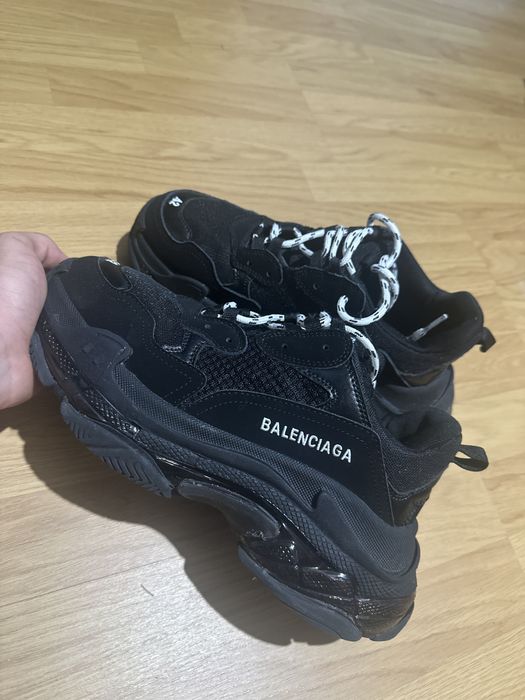 Vand Balenciaga marimea 42
