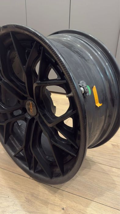 R 20 в комлекте  диски и резина