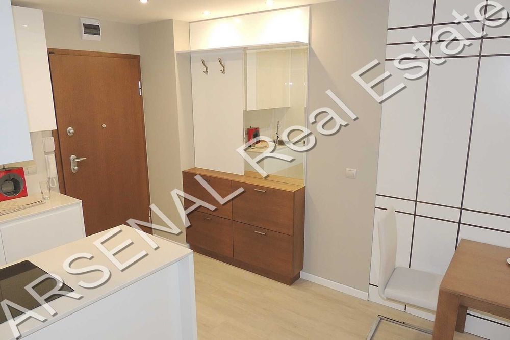 Дава се под наем Двустаен апартамент в София, Център - 60 кв.м за 900 € - Снимка #1