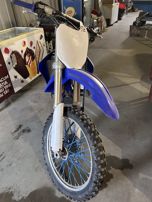 Vând yzf 450 2006