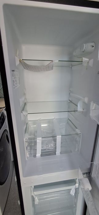 Frigider Comfee 174l  150cm import GERMANIA Garanție SL104