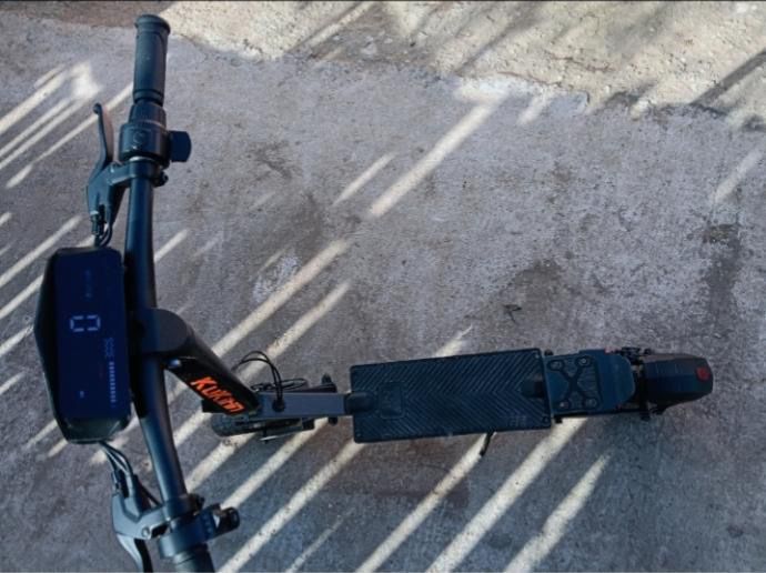 Vând trotinetă kukirin g2