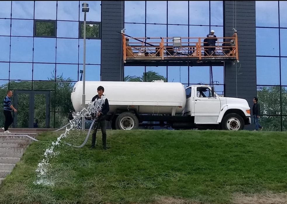 Услуги водовоза, доставки воды