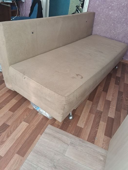 Продам диван книжку