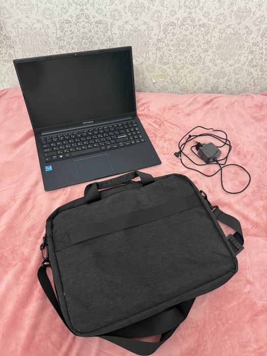 Ноутбук ASUS VivoBook