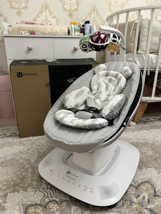 4 MOMS Mamaroo 5
