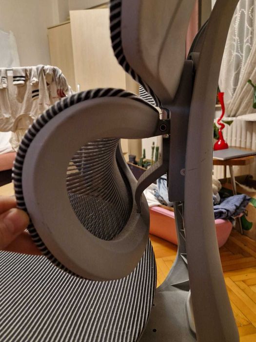 Scaun ergonomic, cotiere 3D, suport picioare, roti silicon, Full Mesh