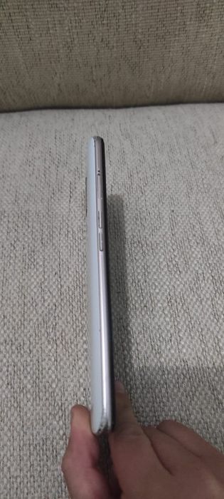 Продам срочно телефон oppo a5 2020