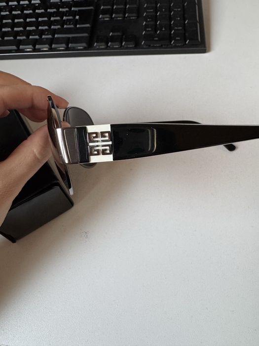 Солнцезащитные очки Givenchy оригинал