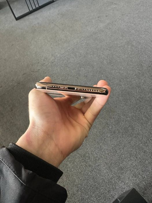 Srochna sotiladi xs Max 256 gb gold