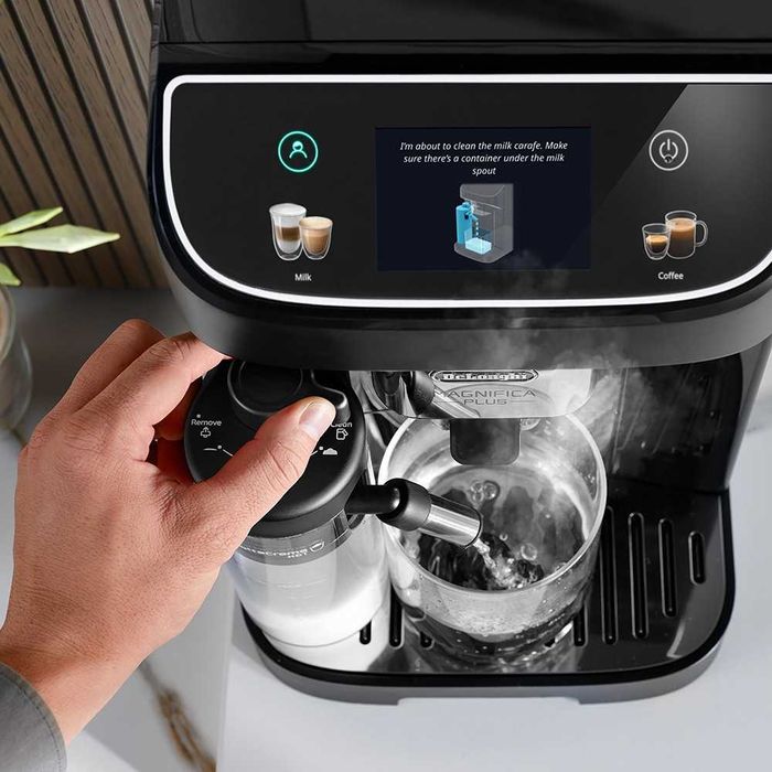 Кофемашина DeLonghi ECAM320.60.B Magnifica Plus +Бесплатная доставка