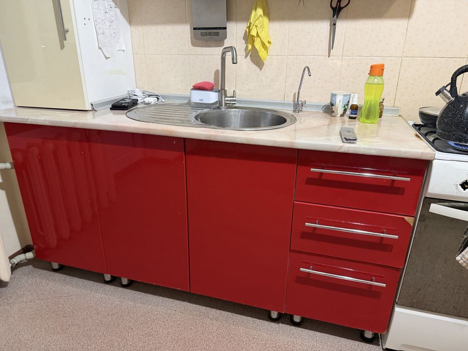 Продам кухонный гарнитур, б/у