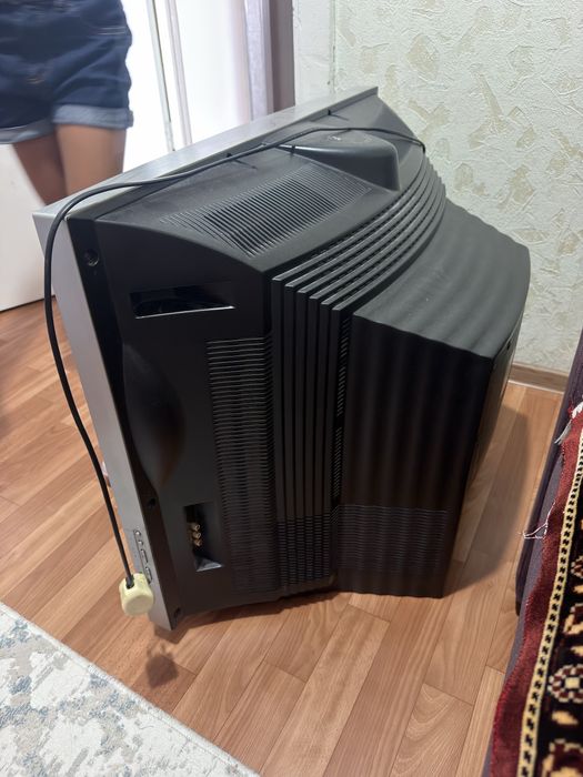 Телевизор LG 29” Super Slim