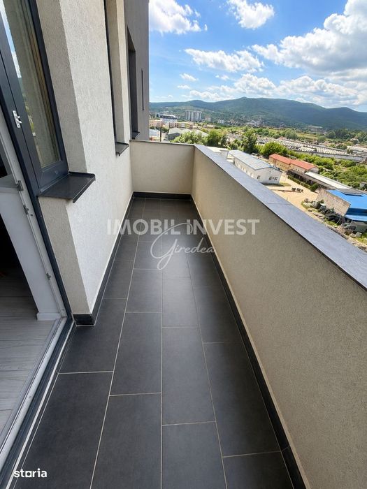 Apartament 2 camere, bloc nou, 2 balcoane, lift si loc de parcare