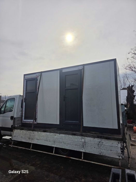 Мобилна тоалетна и баня