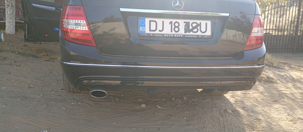 MERCEDES-BENZ C-Class 2012 — imagine 5
