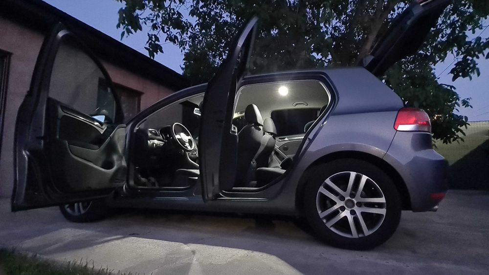 Pachet becuri LED - Kit leduri interior Gama VW GOLF 5 6 PASSAT CC B7