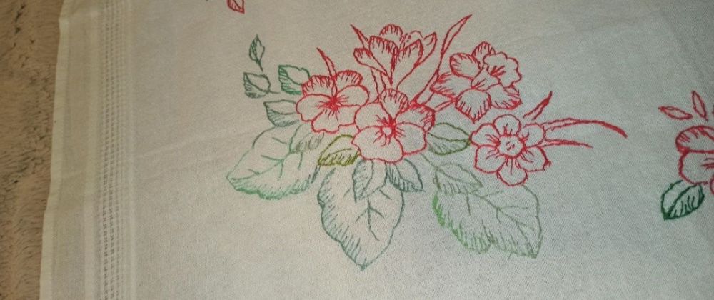 Покривки за маса,с бродерии