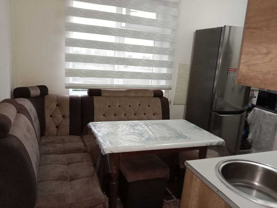 3 xonali kvartira sotiladi 75 kv.m nov.stroyka evroremont 5-metro