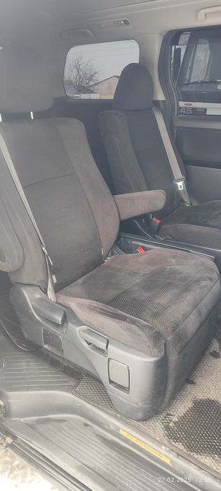 Продам Toyota Alphard 2012 года