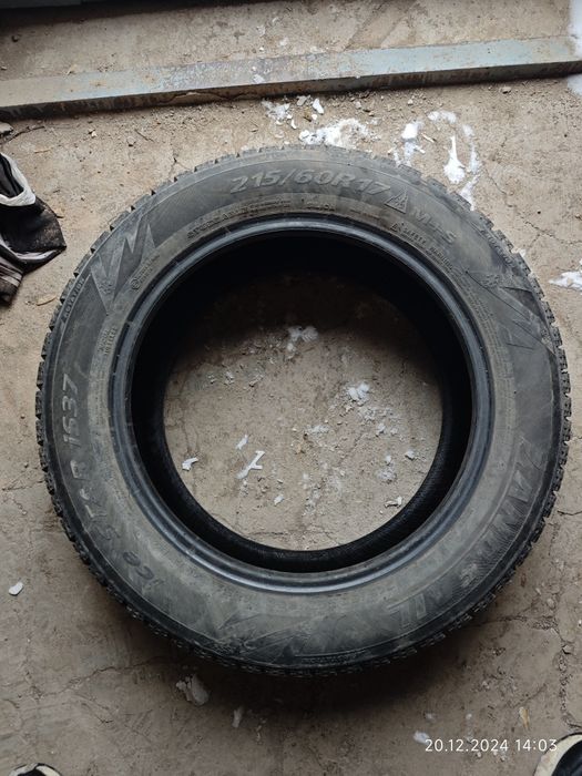 215/60 R17  с шипами