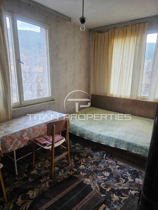 Продава се Къща в с. Дрен, Област Перник - 50 кв.м за 663 €/кв.м - Снимка #2