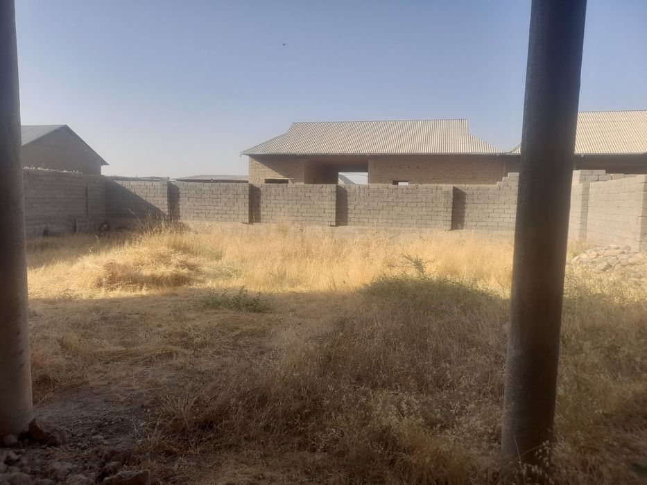 Hovli sotiladi karopka holatda