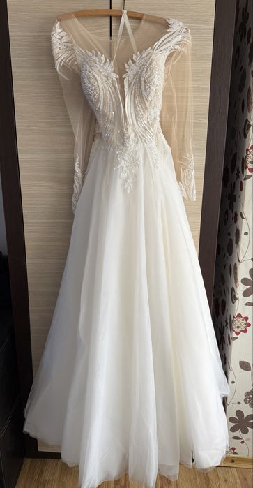 Vand rochie de mireasa