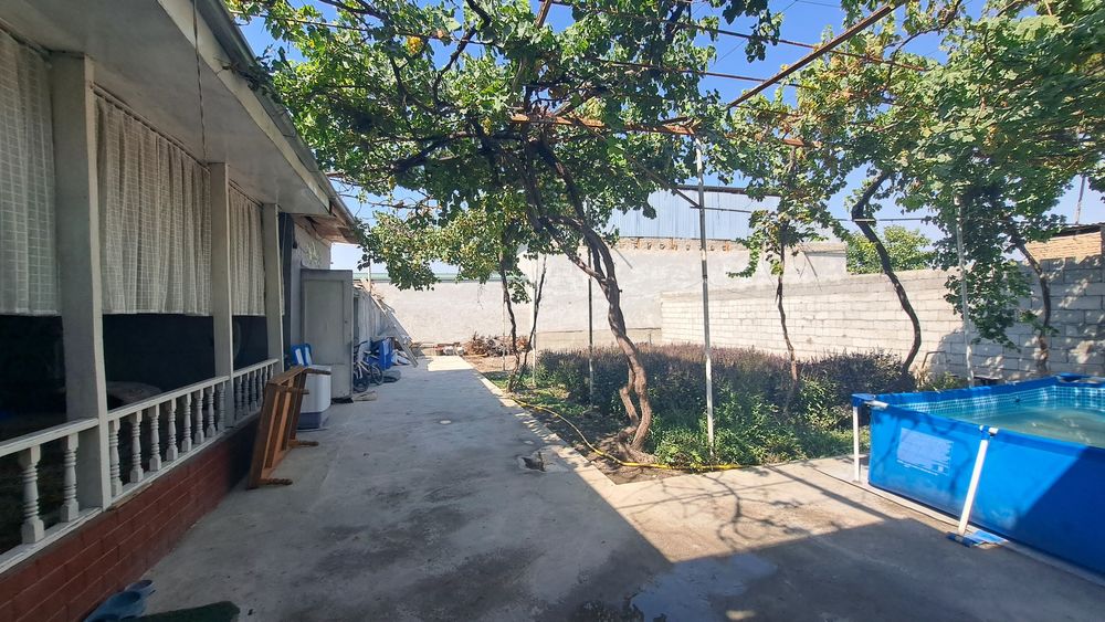 Ховли уй сотилади