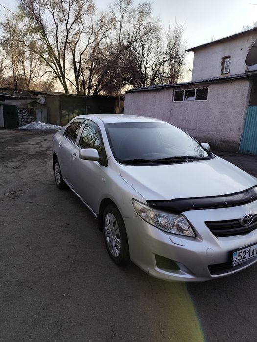 продам автомобильToyota corolla