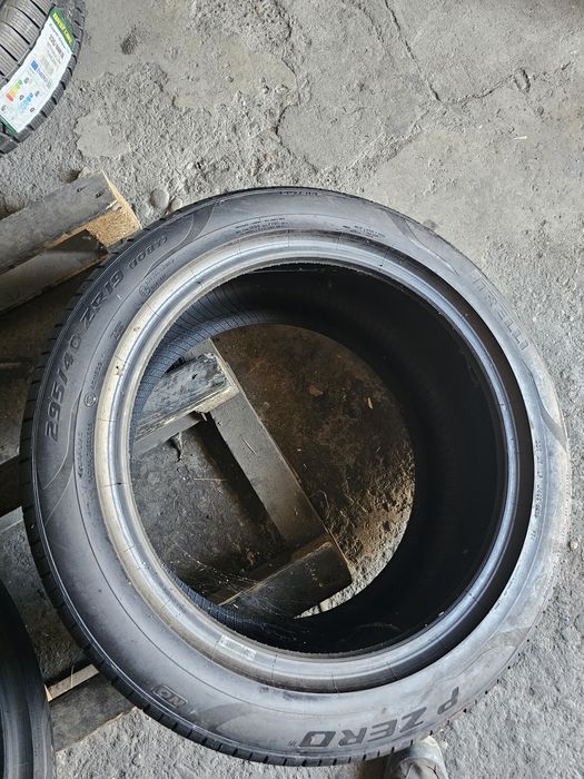 2 anvelope vara 295 40 19 Pirelli Pzero
