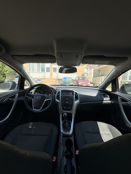 OPEL Astra 2011 — imagine 6