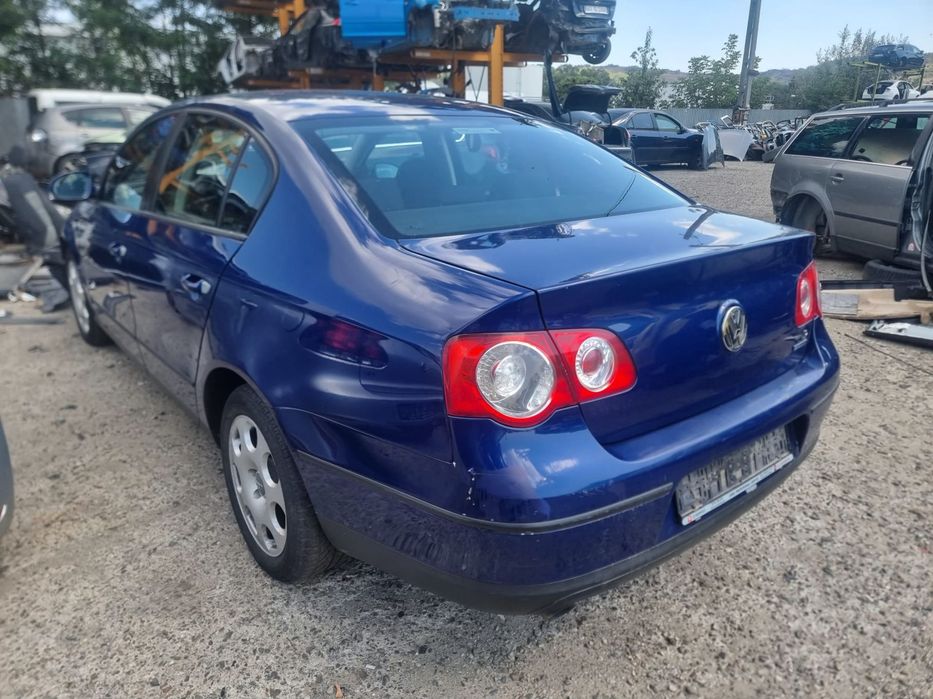 Cutie viteze manuala 5 trepte 1.6 tdi MDM Volkswagen VW Passat B6 [20