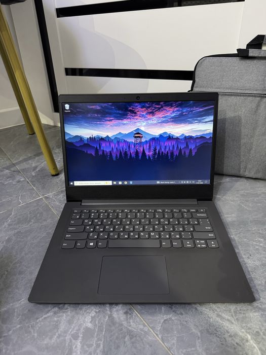Офисный ноутбук Lenovo