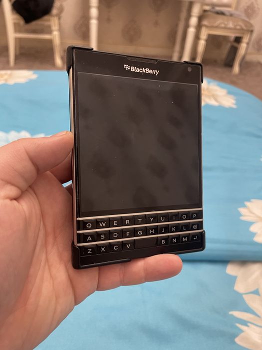Blackberry pasport